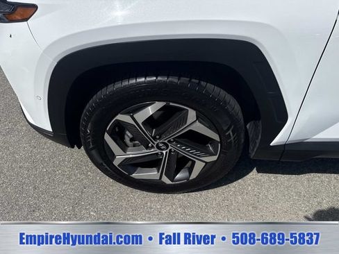 Used 2024 Hyundai Tucson Limited AWD/4WD image 13