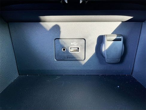 Used 2023 Nissan Sentra S image 29