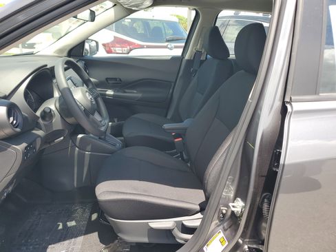 New 2025 Nissan Kicks Play S image 15