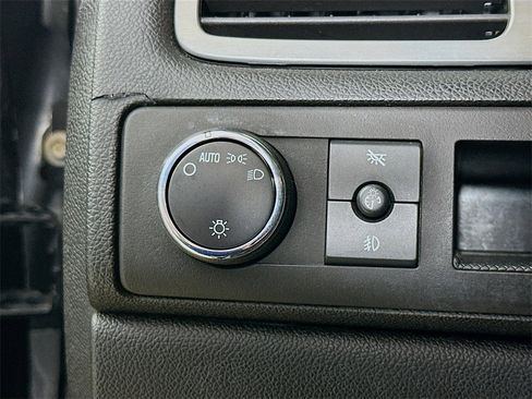 Used 2008 GMC Yukon SLT w/ SLT Preferred Equipment Group image 12