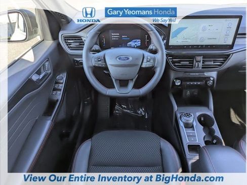 Used 2025 Ford Escape ST-Line w/ Equipment Group 301A image 16