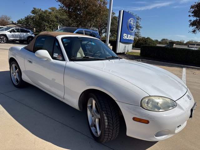 Used 2003 MAZDA MX-5 Miata RWD image 1
