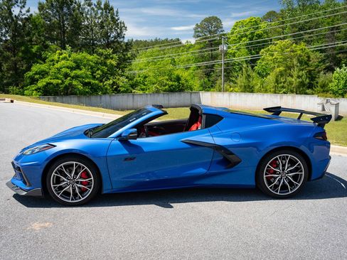 Used 2023 Chevrolet Corvette Stingray Preferred Cpe w/ Z51 Performance Package RWD image 13
