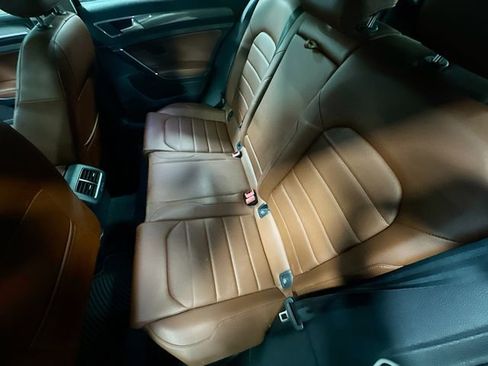 Used 2019 Volkswagen Golf Alltrack image 27