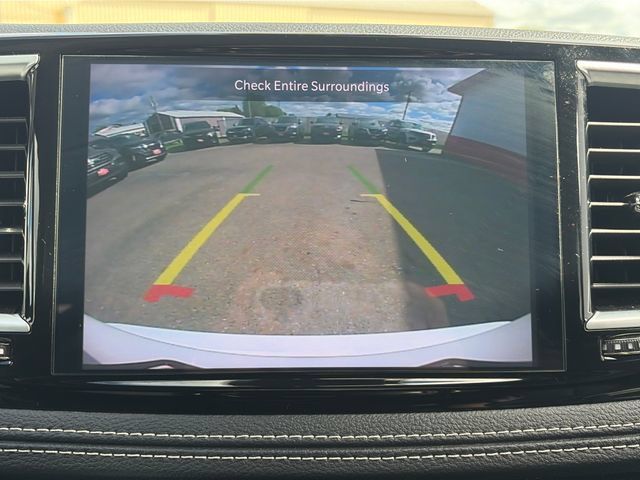 Used 2025 Chrysler Pacifica Limited FWD image 47