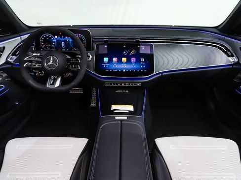 New 2026 Mercedes-Benz E 53 AMG e 4MATIC Sedan image 7