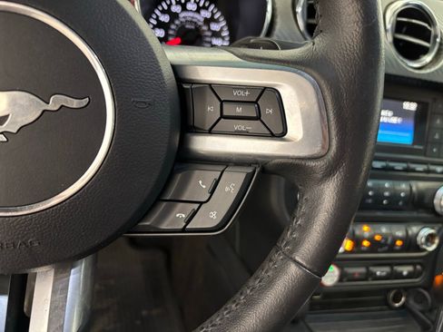 Used 2015 Ford Mustang Coupe image 21