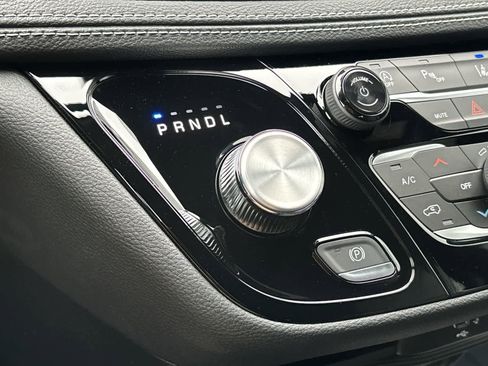 New 2026 Chrysler Pacifica Select w/ S Appearance Package image 15