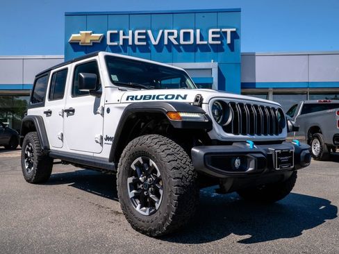 Used 2024 Jeep Wrangler Unlimited Rubicon 4xe AWD/4WD image 1