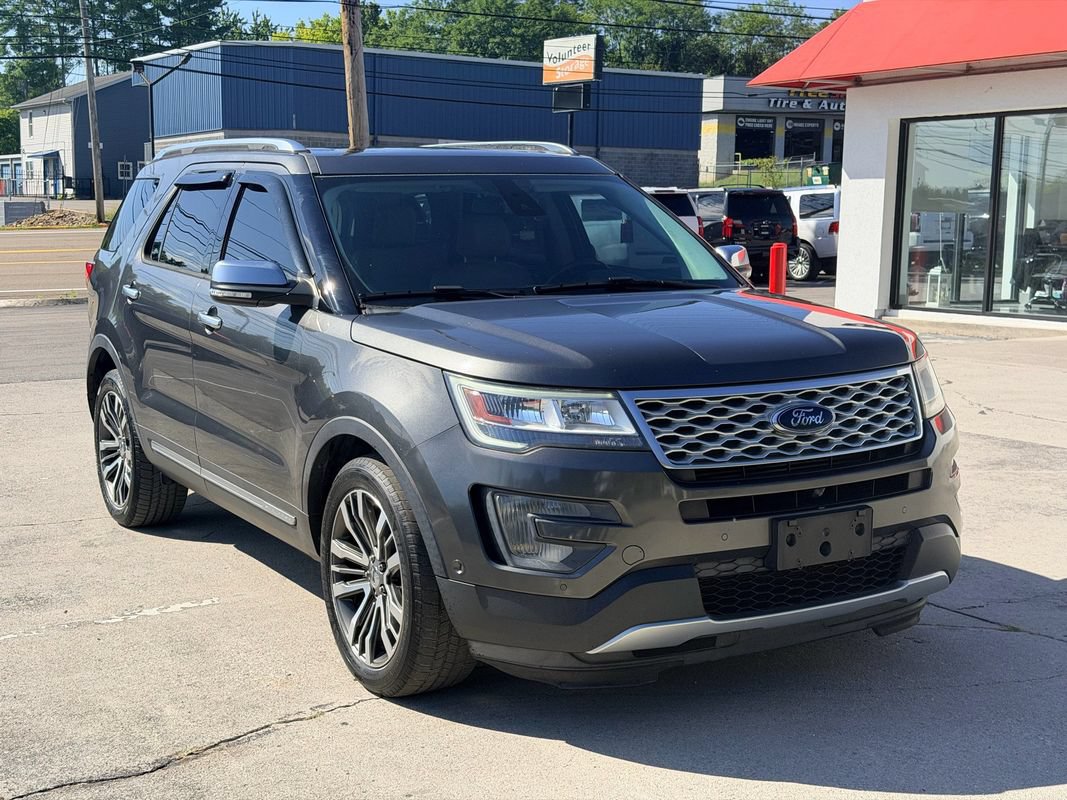 Used 2017 Ford Explorer Platinum AWD/4WD image 8