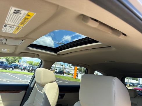 Used 2019 Honda CR-V Touring image 12