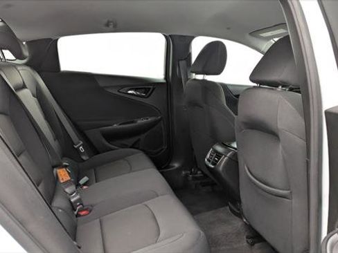 Used 2024 Chevrolet Malibu LT FWD image 18