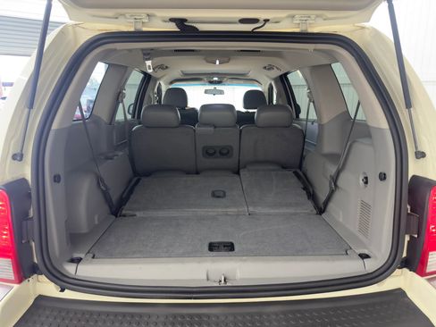 Used 2007 Chrysler Aspen Limited image 14