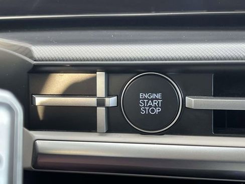 Used 2025 Hyundai Santa Fe SEL image 35