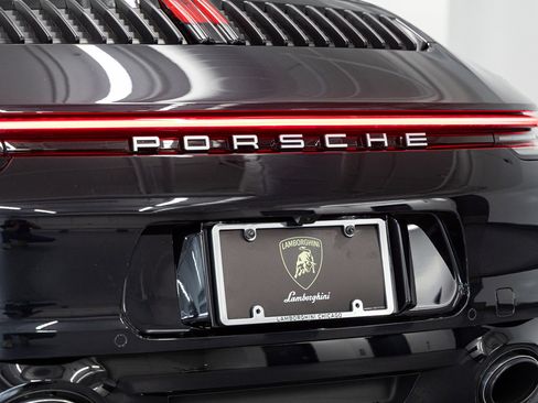 Used 2023 Porsche 911 Carrera S RWD image 19