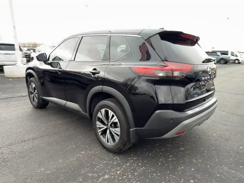 Used 2021 Nissan Rogue SV image 6