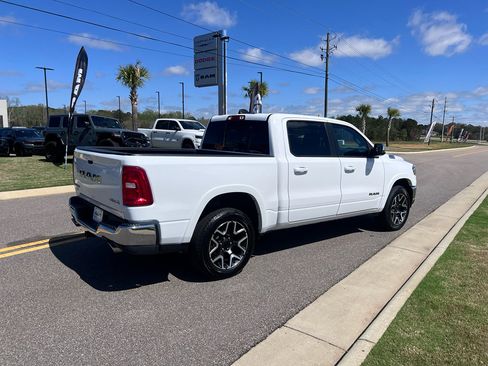 Certified 2025 RAM 1500 Laramie AWD/4WD image 7