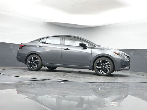 New 2025 Nissan Versa SR w/ Trunk Package image 34