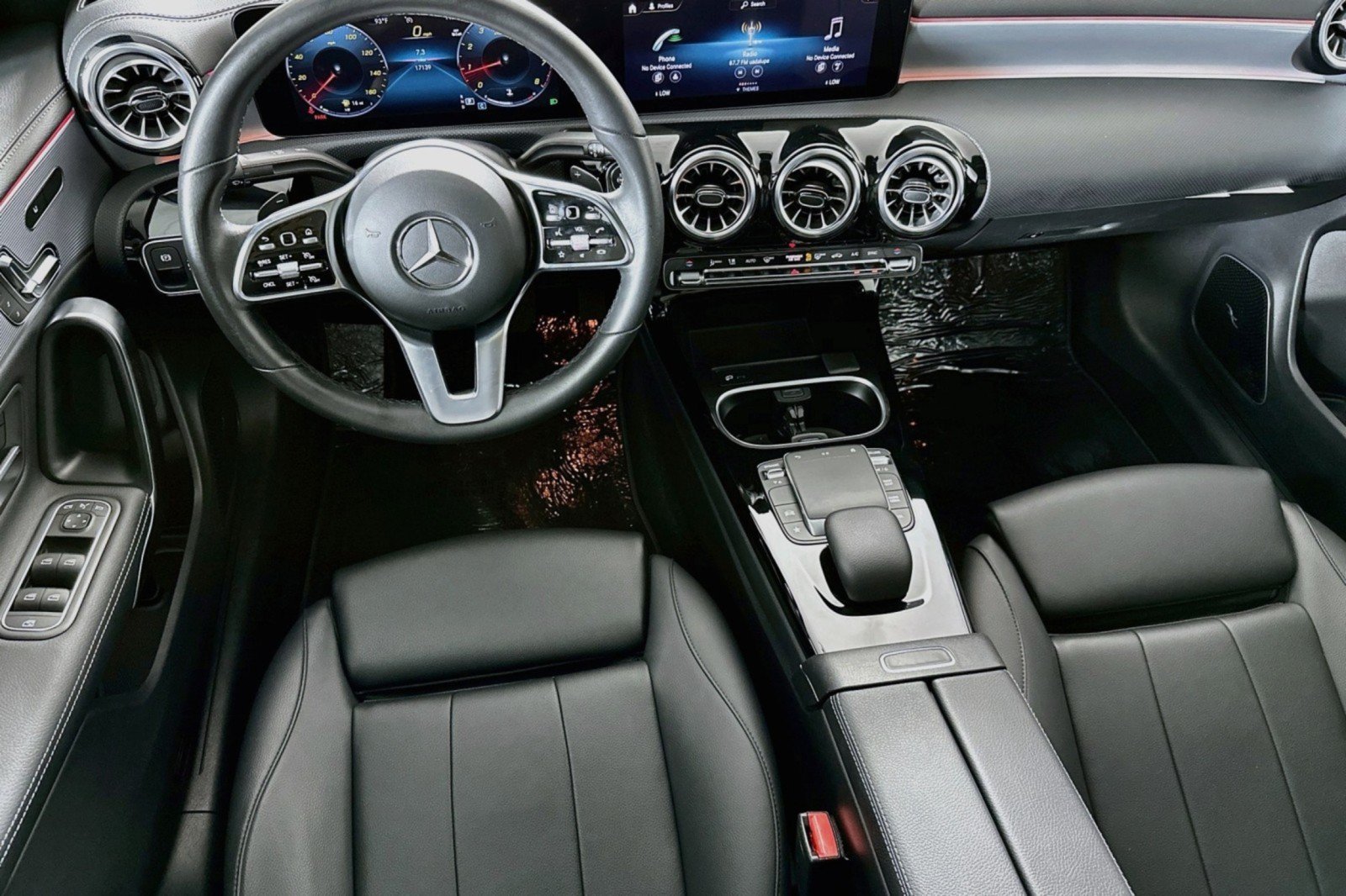 Used 2023 Mercedes-Benz CLA 250 w/ Premium Package image 5