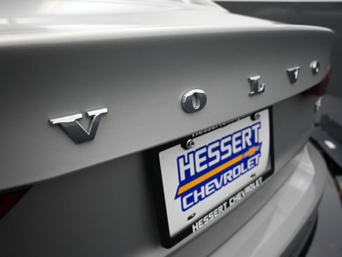 Used 2023 Volvo S60 B5 Plus w/ Climate Package image 36