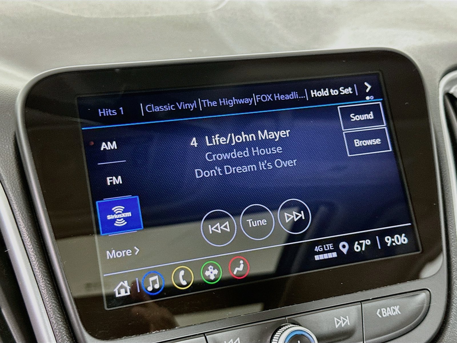 Used 2024 Chevrolet Malibu LT FWD image 16
