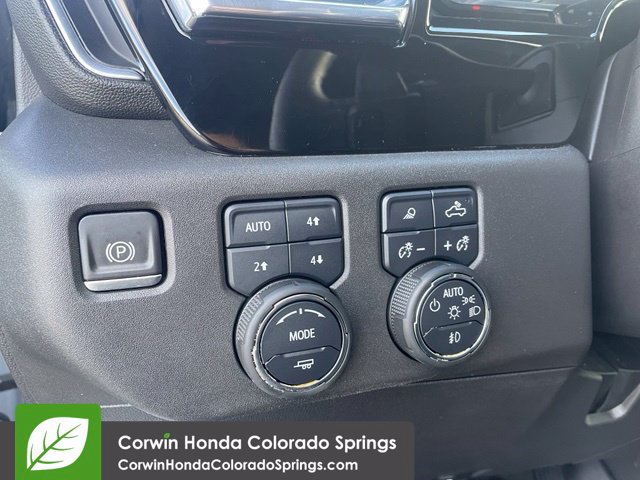 Used 2022 Chevrolet Silverado 1500 LT Trail Boss w/ Convenience Package II AWD/4WD image 19
