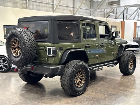 Used 2021 Jeep Wrangler Unlimited Rubicon AWD/4WD image 17
