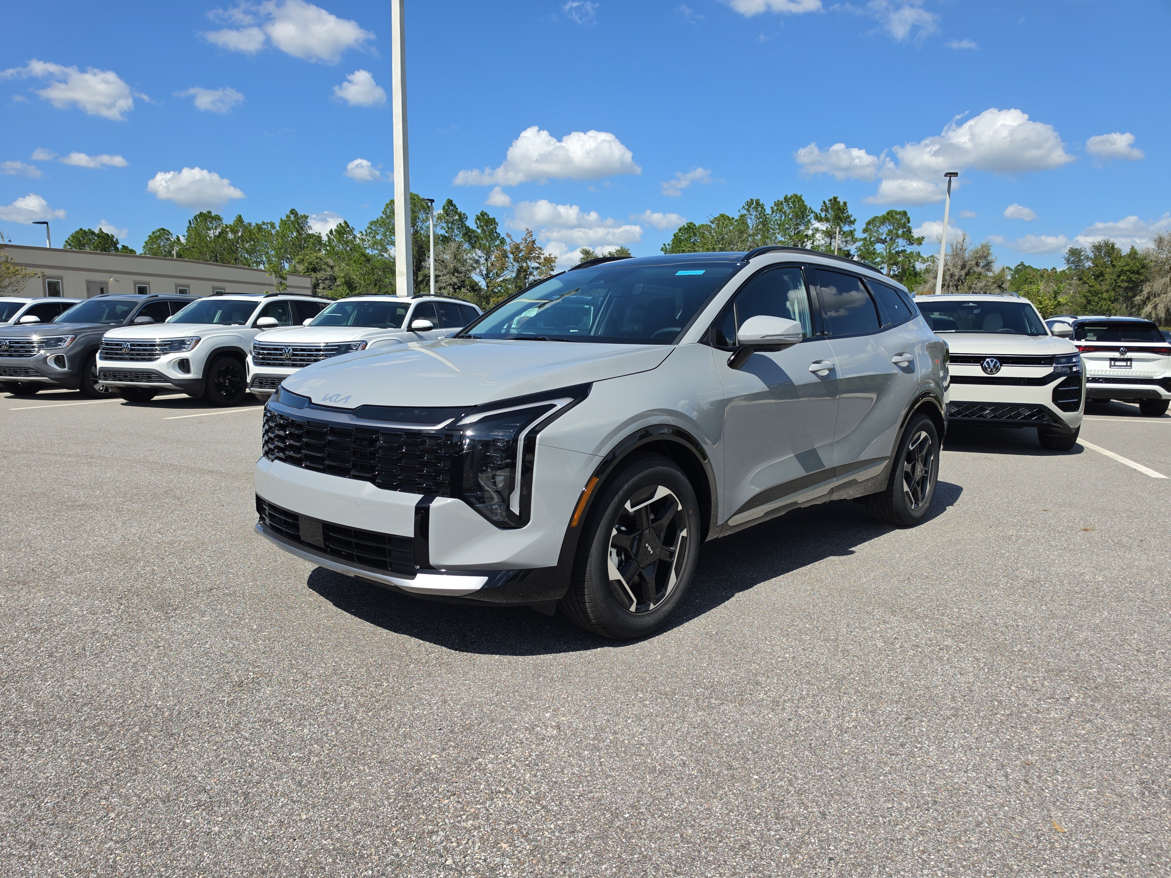 New 2027 Kia Sportage SX FWD image 4