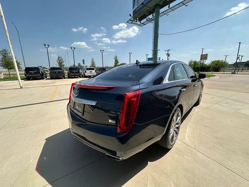 Used 2013 Cadillac XTS Platinum w/ Driver Assist Package FWD image 5