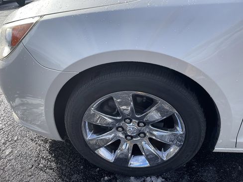 Used 2012 Buick LaCrosse Premium w/ Entertainment Package image 7