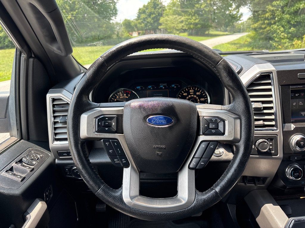 Used 2015 Ford F150 Platinum w/ Equipment Group 701A Luxury AWD/4WD image 13