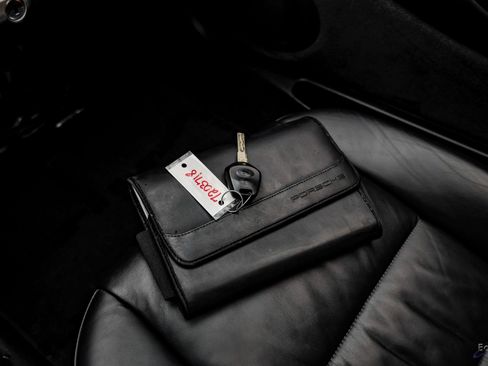 Used 2005 Porsche 911 Turbo S image 84