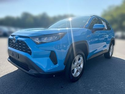 Used 2019 Toyota RAV4 LE w/ Carpet Mat Package