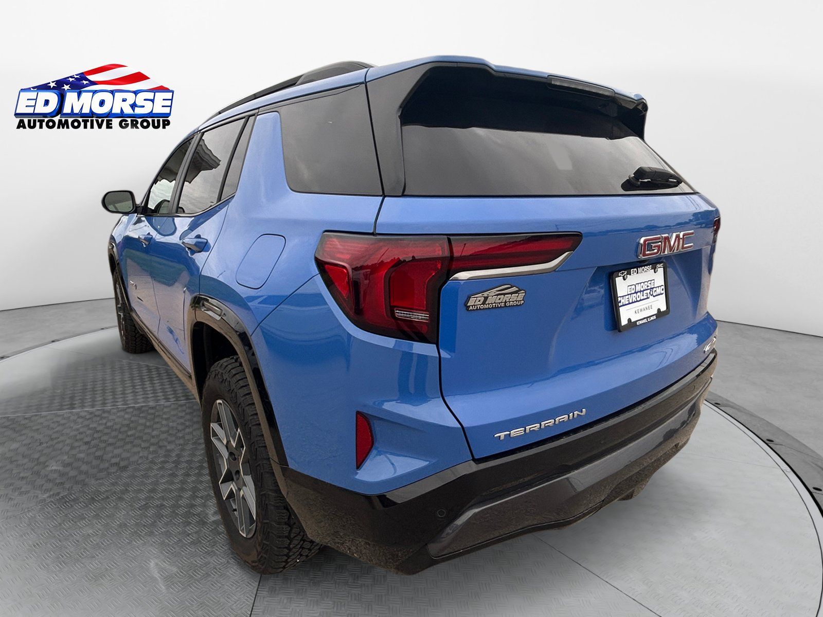 Used 2026 GMC Terrain AT4 w/ LPO, Floor Liner Package AWD/4WD image 3