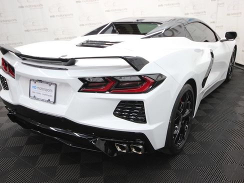 Used 2021 Chevrolet Corvette Stingray Preferred Conv w/ Z51 Performance Package RWD image 8