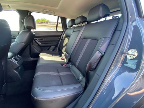 Used 2025 MAZDA CX-50 AWD 2.5 S w/ Premium Package image 39