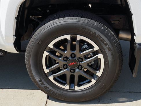 Certified 2025 Toyota Tacoma TRD Sport w/ TRD Sport Premium Package AWD/4WD image 13