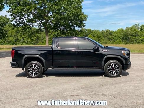 Used 2021 GMC Sierra 1500 AT4 w/ AT4 Value Package AWD/4WD image 8