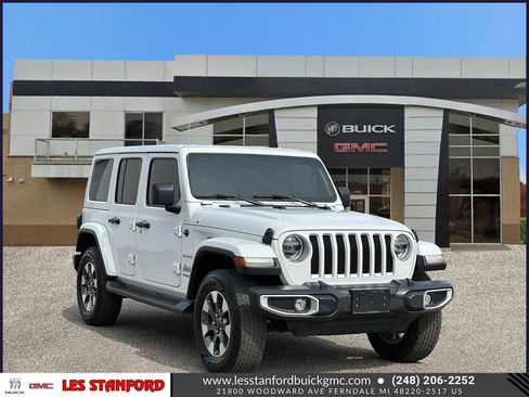 Used 2022 Jeep Wrangler Unlimited Sahara w/ LED Lighting Group AWD/4WD image 8