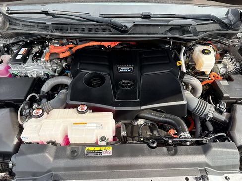 Certified 2024 Toyota Sequoia Capstone AWD/4WD image 18