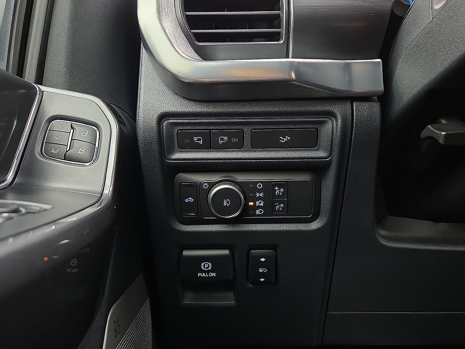 Certified 2022 Ford F150 Lariat AWD/4WD image 20