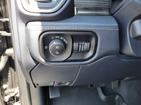 Used 2023 RAM 3500 Limited w/ Towing Technology Group AWD/4WD image 26