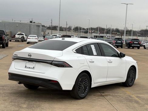 New 2026 Nissan Sentra SV image 6