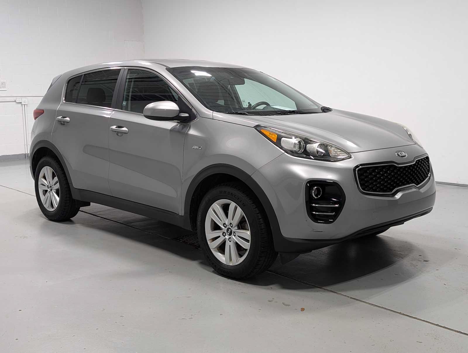 Used 2019 Kia Sportage LX AWD/4WD image 6