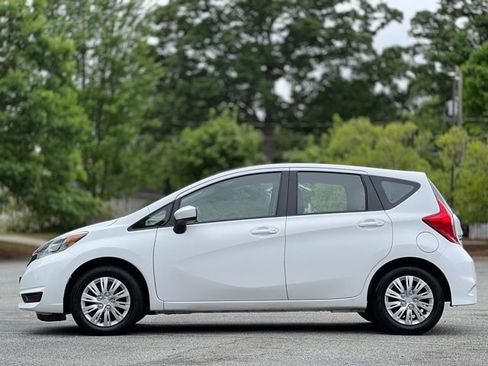 Used 2017 Nissan Versa Note SV FWD image 8
