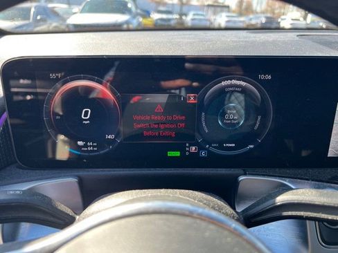 Used 2022 Mercedes-Benz EQB 300 4MATIC image 14