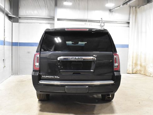 Used 2020 GMC Yukon XL Denali w/ Denali Ultimate Black Edition image 26