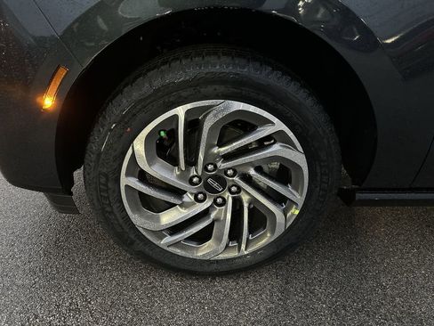 New 2025 Lincoln Navigator Reserve image 10