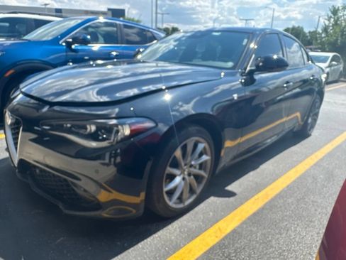 Used 2024 Alfa Romeo Giulia Ti AWD/4WD image 1