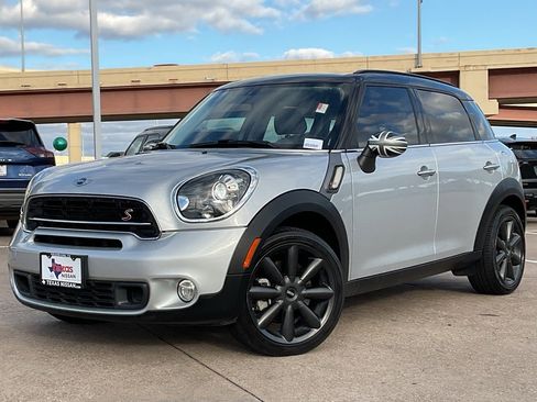 Used 2015 MINI Cooper Countryman S image 2